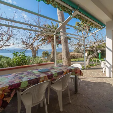 Nereidi - Goelba Appartement *