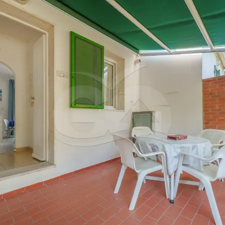 Apartment Nereidi - Goelba *